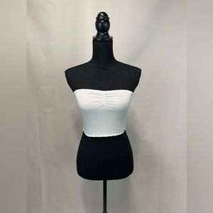 🐚2 For $20🐚 PacSun White Crop Top